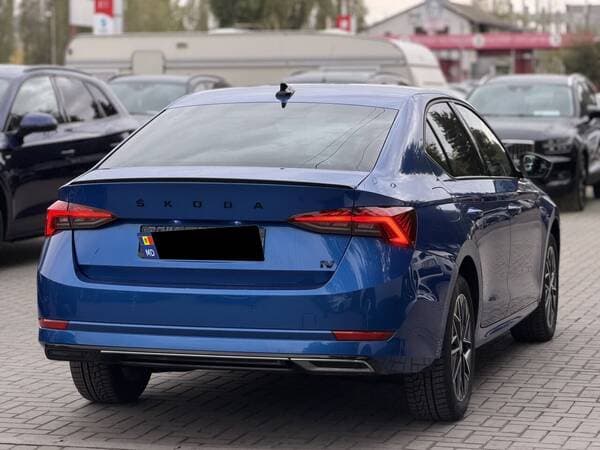 2021 Skoda Octavia — Miniatură 4