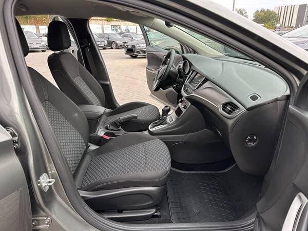 Opel Astra 2020 — Миниатюра 6