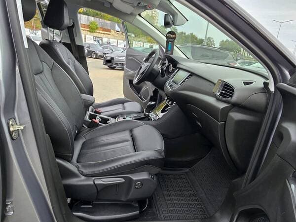 Opel Grandland X 2019 — Миниатюра 8