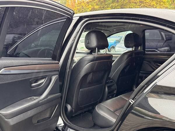 BMW 520 2013 — Миниатюра 19