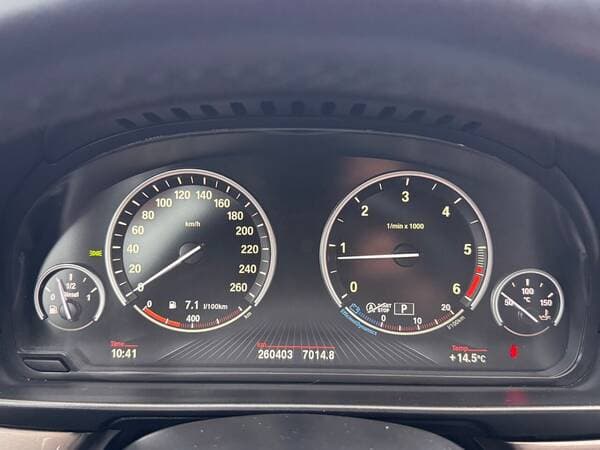 BMW 520 2013 — Миниатюра 9