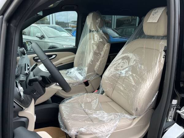 Mercedes V 300 2026 — Миниатюра 8
