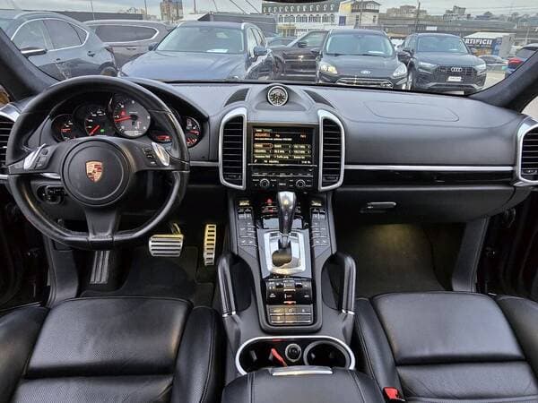 Porsche Cayenne S 2013 — Миниатюра 8