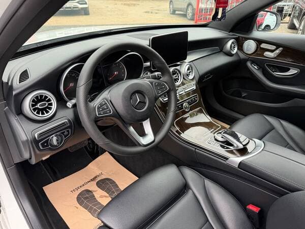 Mercedes C 300 2018 — Миниатюра 7