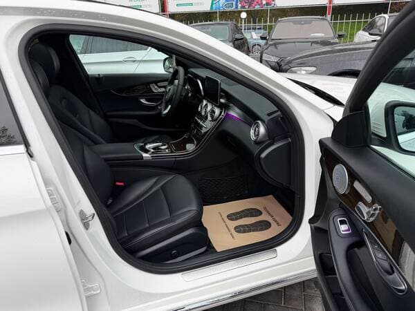 Mercedes C 300 2018 — Миниатюра 8