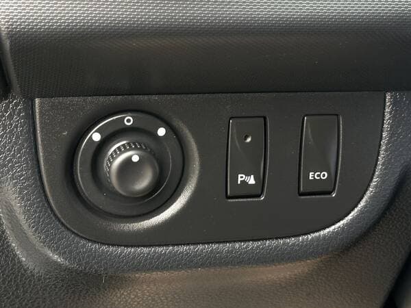 2016 Dacia Sandero — Miniatură 11