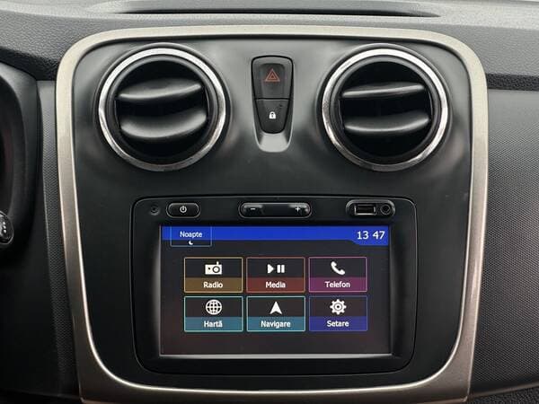 2016 Dacia Sandero — Miniatură 9