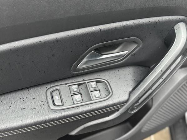 Dacia Duster 2018 — Миниатюра 14
