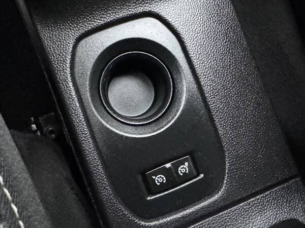 Dacia Duster 2018 — Миниатюра 10