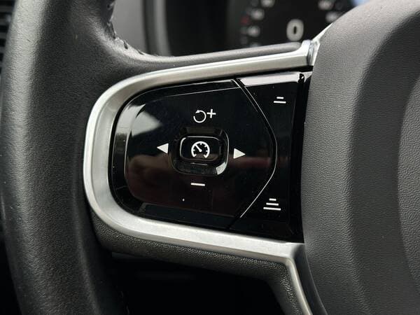 Volvo XC 90 2020 — Миниатюра 13