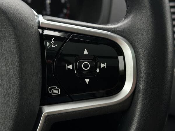 Volvo XC 90 2020 — Миниатюра 12