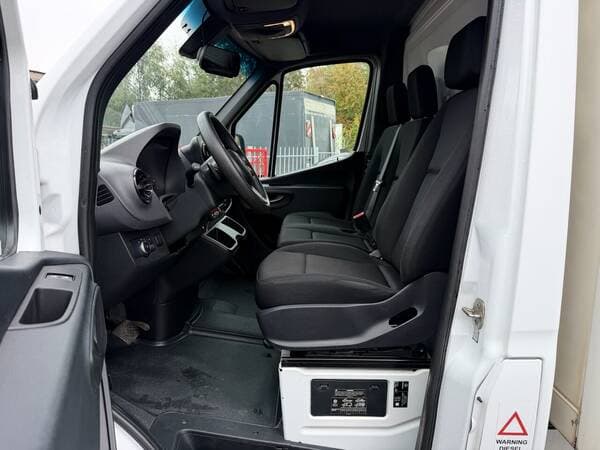 2020 Mercedes Sprinter — Miniatură 5