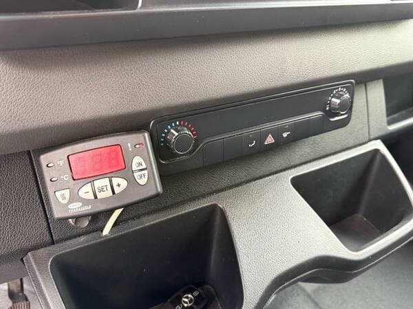 2020 Mercedes Sprinter — Miniatură 12