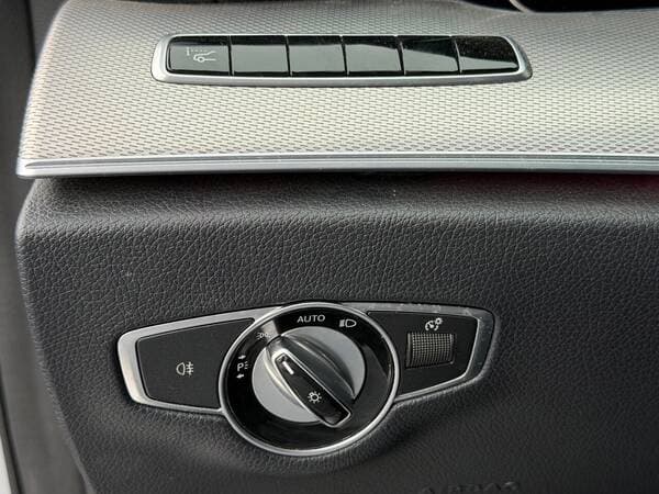Mercedes E 220 2017 — Миниатюра 14