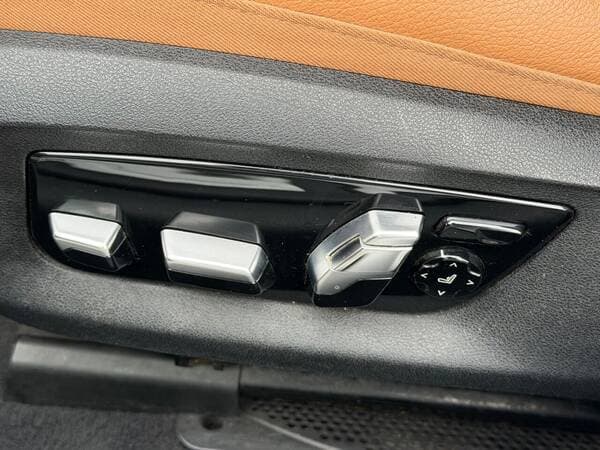 2019 BMW 530 — Miniatură 18