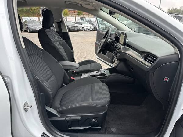 Ford Focus 2018 — Миниатюра 8