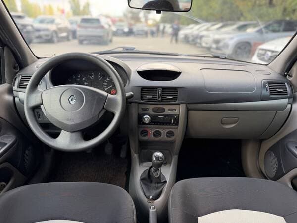 2011 Renault Symbol — Miniatură 7