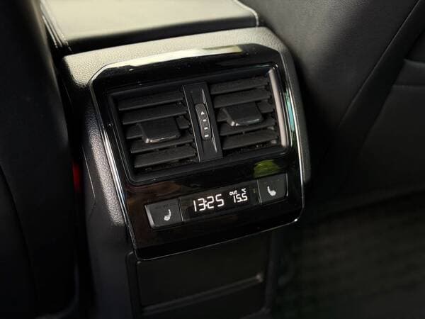 Skoda Superb 2020 — Миниатюра 18