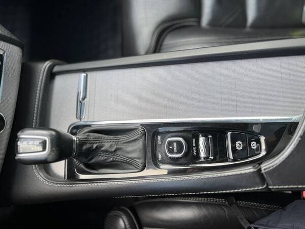 2016 Volvo XC 90 — Miniatură 16