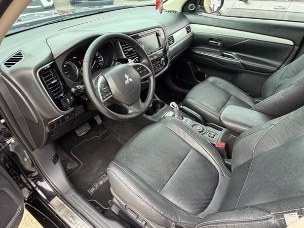 2013 Mitsubishi Outlander — Miniatură 6