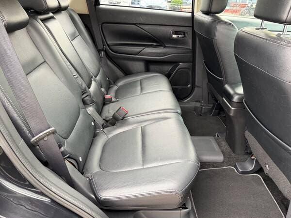 2013 Mitsubishi Outlander — Miniatură 16
