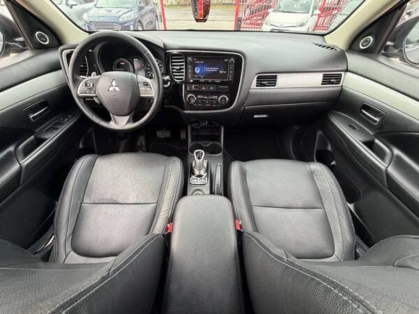 2013 Mitsubishi Outlander — Miniatură 9
