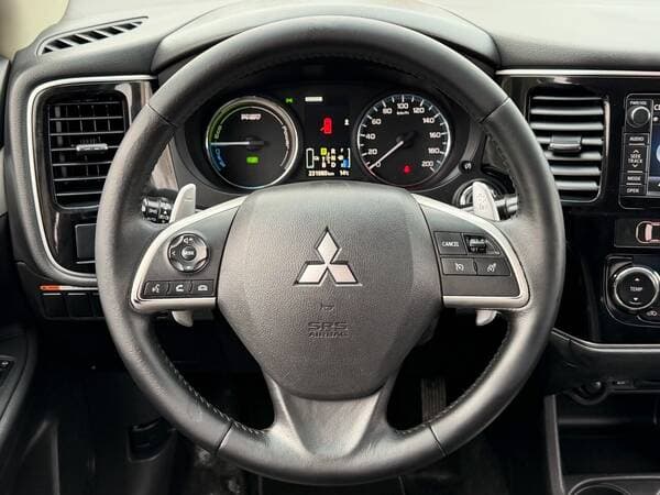 2013 Mitsubishi Outlander — Miniatură 10