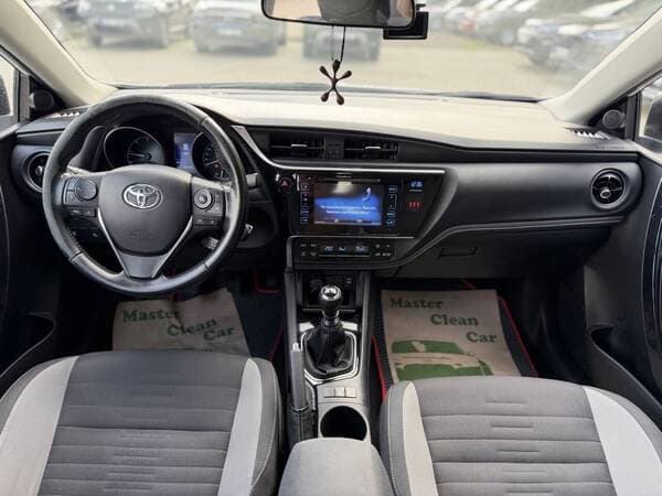 2018 Toyota Auris — Miniatură 7