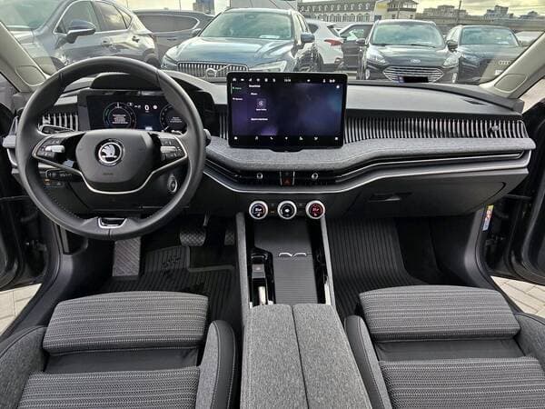 2024 Skoda Superb — Miniatură 9