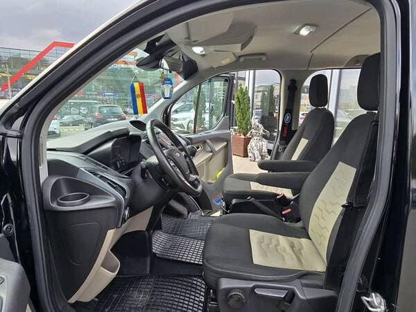 2017 Ford Transit — Miniatură 5