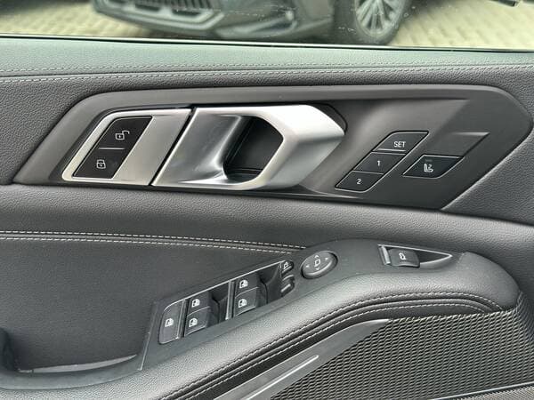 2021 BMW X5 4.5e — Miniatură 17