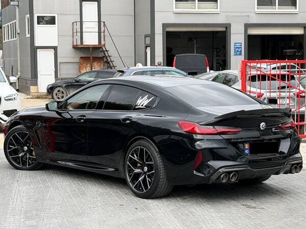 2021 BMW M8 Competition — Miniatură 4