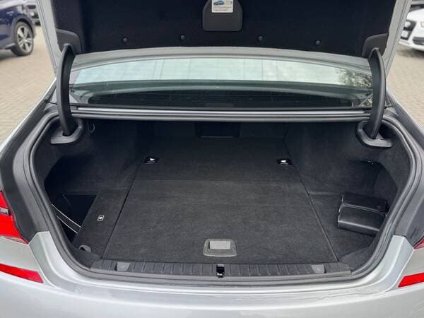 2017 BMW 740 — Miniatură 22