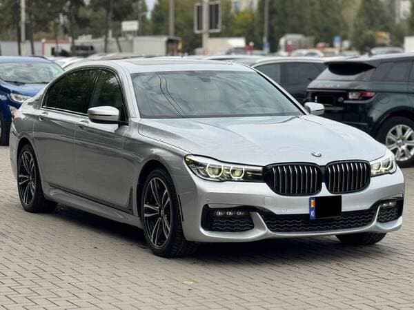 2017 BMW 740 — Miniatură 2