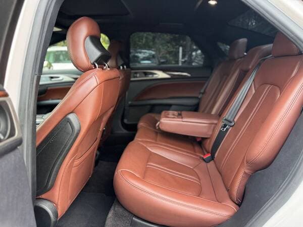2019 Lincoln MKZ — Miniatură 18