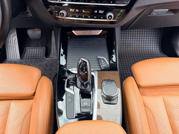 BMW X3 3.0i 2019 — Миниатюра 10