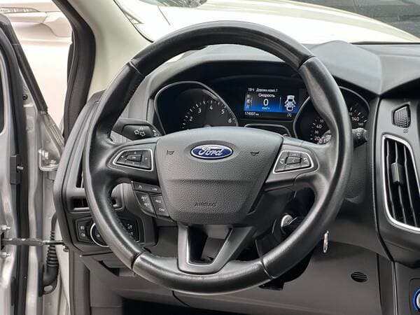 2015 Ford Focus — Miniatură 7