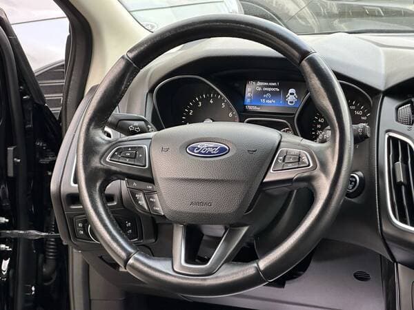 2017 Ford Focus — Miniatură 7