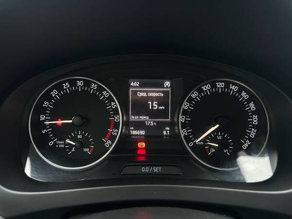 2016 Skoda Rapid — Miniatură 8