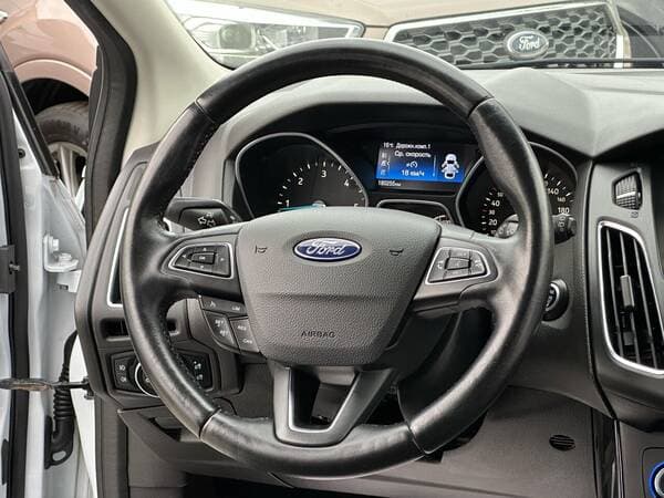 2016 Ford Focus — Miniatură 7