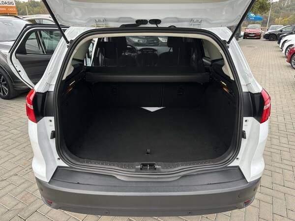 2016 Ford Focus — Miniatură 18