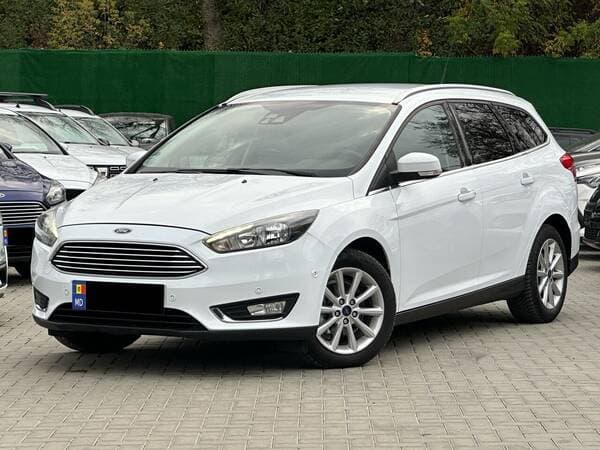 2016 Ford Focus — Miniatură 2