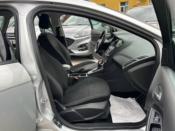2018 Ford Focus — Miniatură 7