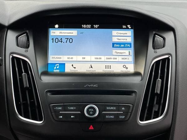 2018 Ford Focus — Miniatură 11