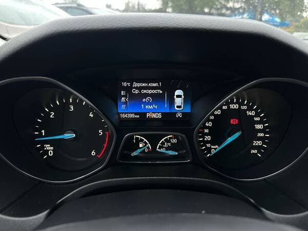 2018 Ford Focus — Miniatură 10