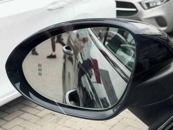 2018 Porsche Cayenne — Miniatură 6