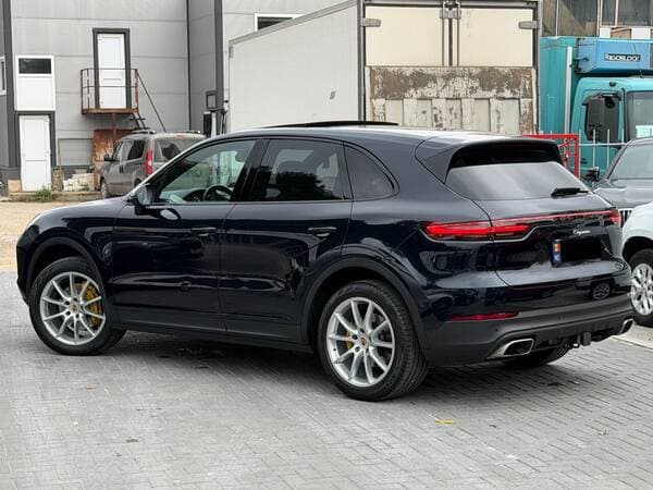 2018 Porsche Cayenne — Miniatură 4