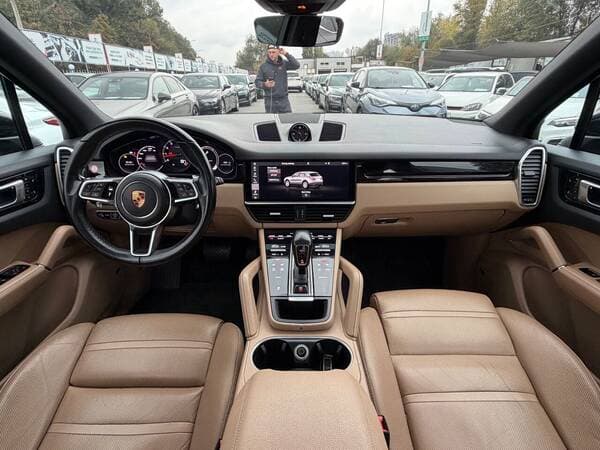 2018 Porsche Cayenne — Miniatură 9
