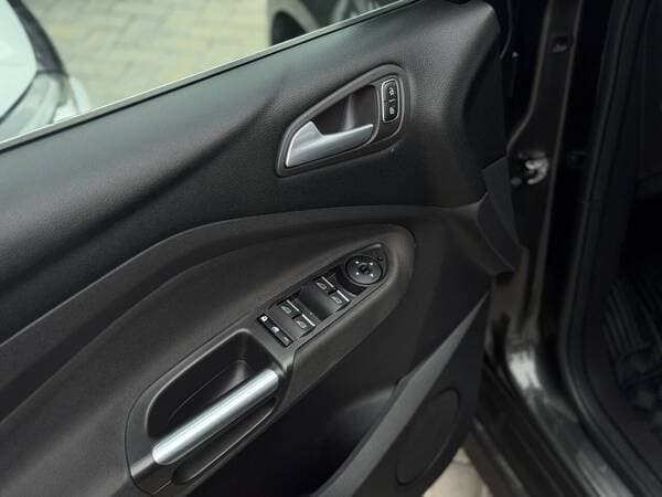 Ford Grand C-MAX 2018 — Миниатюра 15