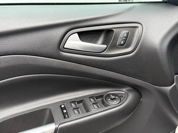 2019 Ford Kuga — Miniatură 19